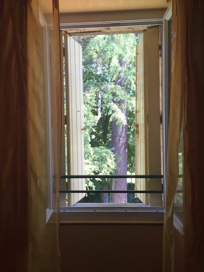 Domaine De Brousson Bed & Breakfast La Tour-sur-Orb ภายนอก รูปภาพ