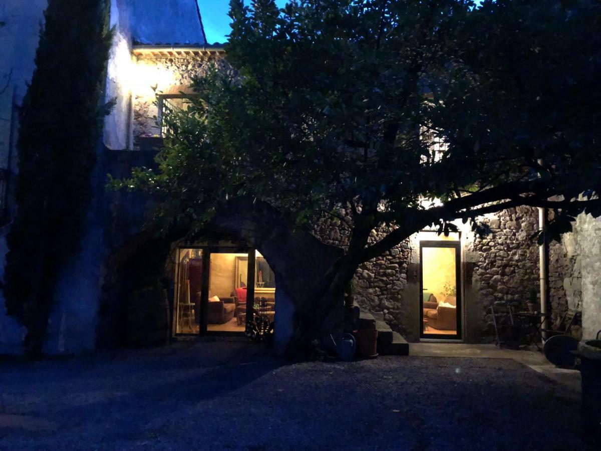 Domaine De Brousson Bed & Breakfast La Tour-sur-Orb ภายนอก รูปภาพ