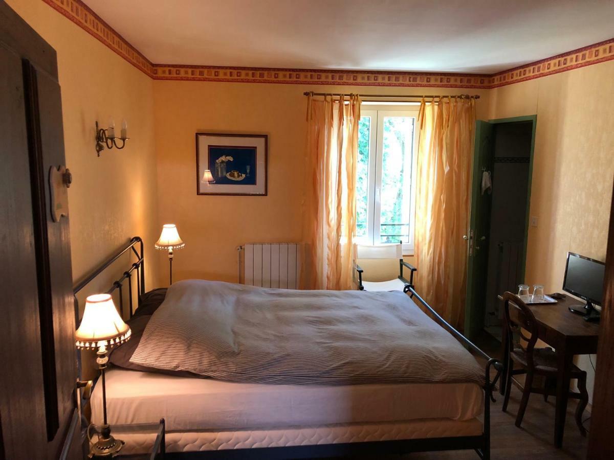 Domaine De Brousson Bed & Breakfast La Tour-sur-Orb ภายนอก รูปภาพ